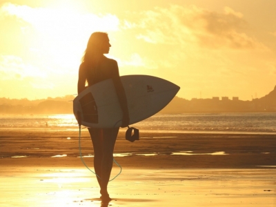 Choisir sa combinaison de surf Néoprène pour cet été